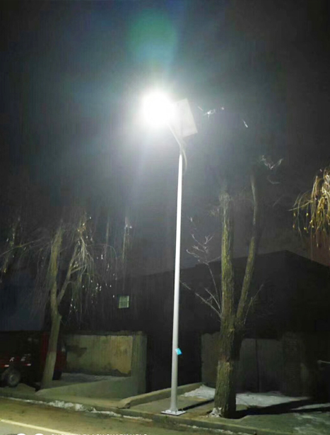 积石山县甘南太阳能路灯项目