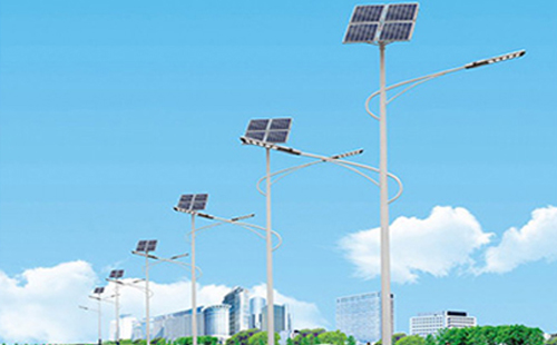 甘南北方冬季太阳能路灯的保养要点